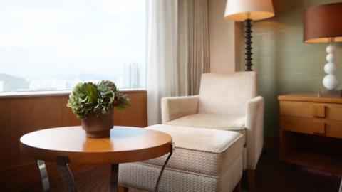 Lotte Hotel Busan-Rooms-Standard-Executive King Room