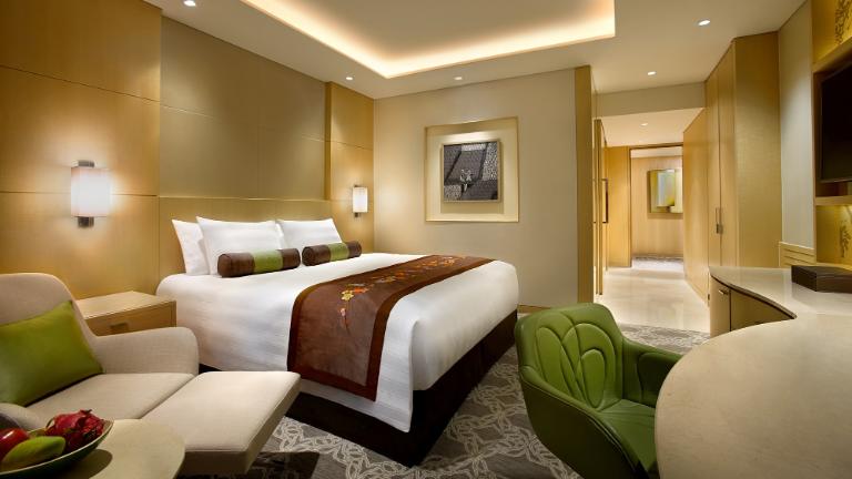 Lotte Hotel Hanoi Deluxe Room