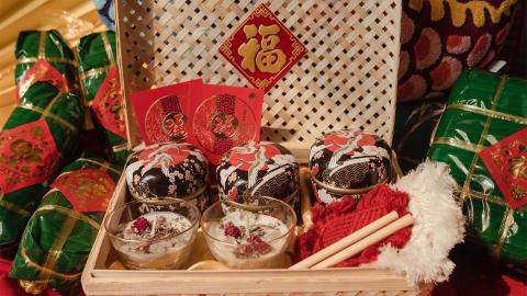 Lunar New Year package, Candle