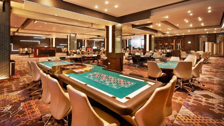 Hotel Casino - LOTTE HOTEL JEJU Facilities | LOTTE HOTEL JEJU