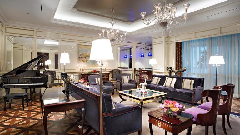 Lotte Hotel Moscow-Rooms-Suite-Royal Suite Room