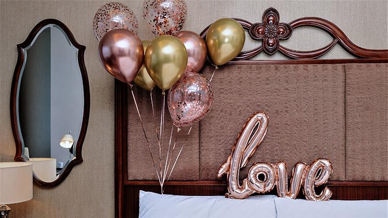 Romantic Amenities_Balloons