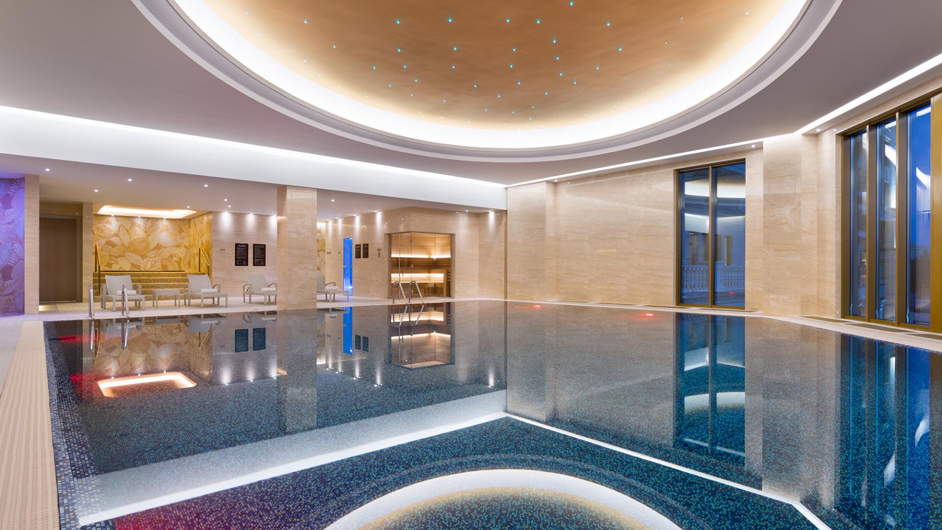 Lotte Hotel Samara Infinity Pool