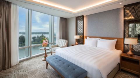 Lotte Hotel Yangon-Room-Suite-Club Floor Superior Suite Room