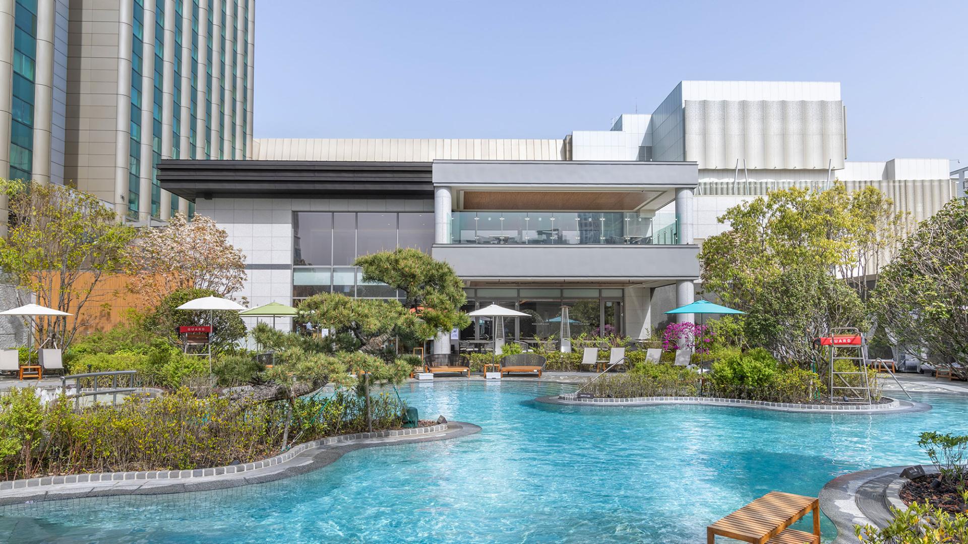 Lotte Hotel Busan, Main Page, Outdoor Pool